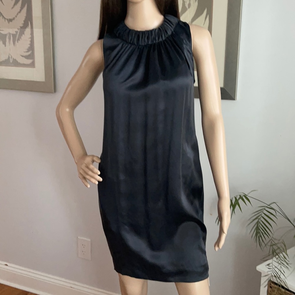 Silk dress Alldressedup size small/6